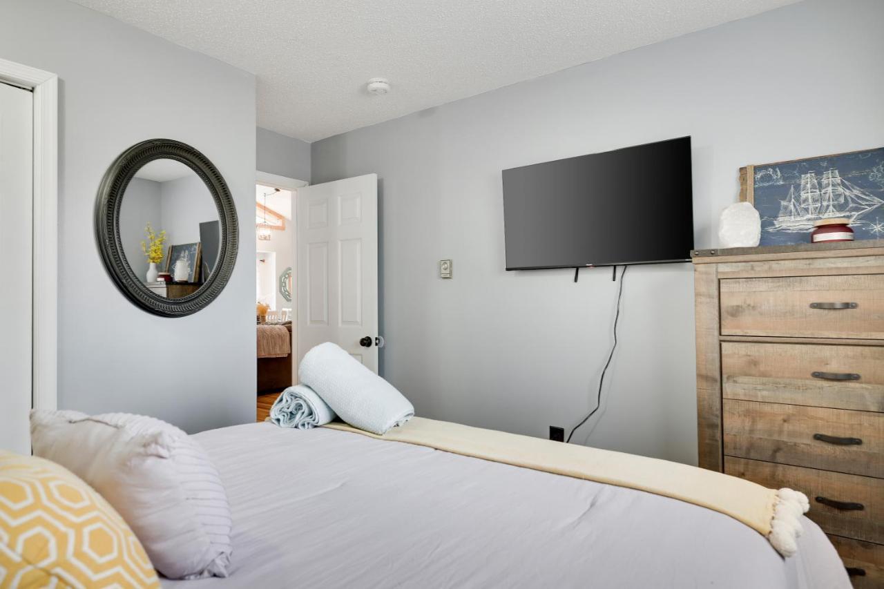 Premier Cozy Cabin - Free Amenities & Comm Indoor Pools 부시킬 외부 사진